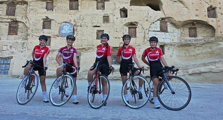 Karaman’ın kadın bisiklet sporcuları 2021 yılına damga vurdu