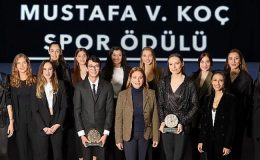 Milli Okçumuz Mete Gazoz ve A Milli Kadın Voleybol Takımımız Mustafa V. Koç Spor Ödülü’nün Sahibi Oldu!