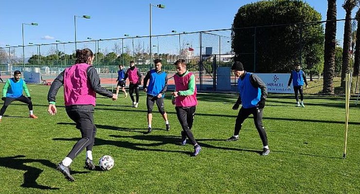 Aliağaspor FK İkinci Yarı Hazırlıklarını Sürdürüyor