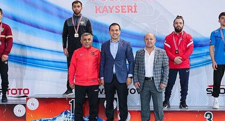 Konya Büyükşehir Belediyespor sporcularından Güreşte ve Atletizmde 3 Madalya