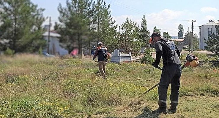 Sivas Belediyesi Kabristanlar Bayram Ziyaretine Hazırlanıyor