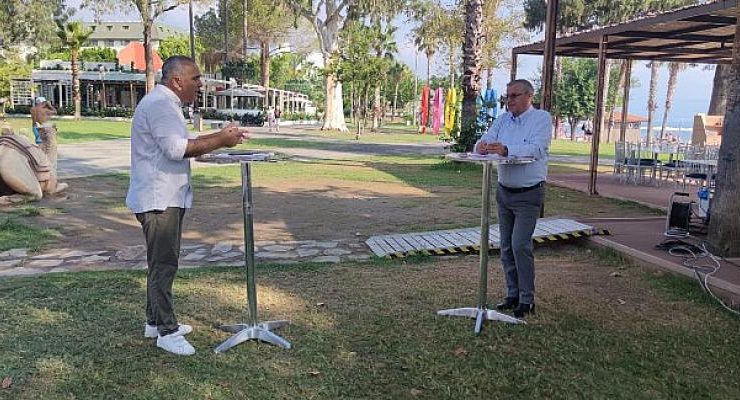Kemer Belediye Başkanı Necati Topaloğlu, KRT Kanalı’nda Savaş Kerimoğlu’nun sunduğu ‘Uyanma Vakti’ programında canlı yayın konuğu oldu