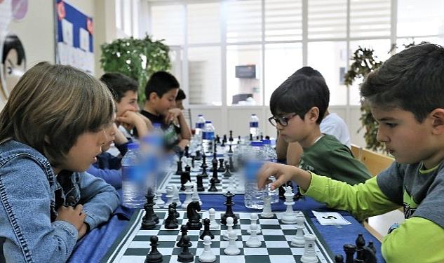 Aydın Büyükşehir Belediyesi'nin satranç turnuvasına yoğun ilgi