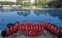 Bucalı millî yüzücü Bulgaristan'dan altın madalya ile döndü