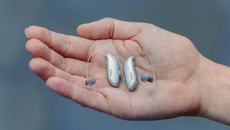 Uygun Fiyatlı İşitme Cihazları: 2025 Güncel Liste