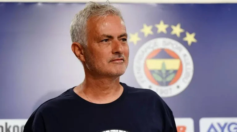 Mourinho’dan A Bola’ya sitemli “transfer listesi” çıkışı: “Açıkçası bir liste olduğunu düşünmüyorum”